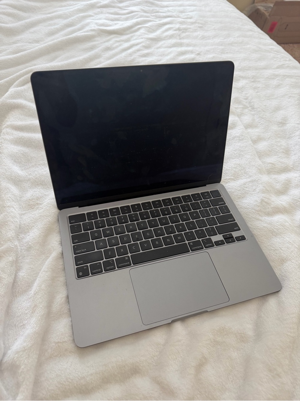 MacBook Air M2 (2022) – Space Gray